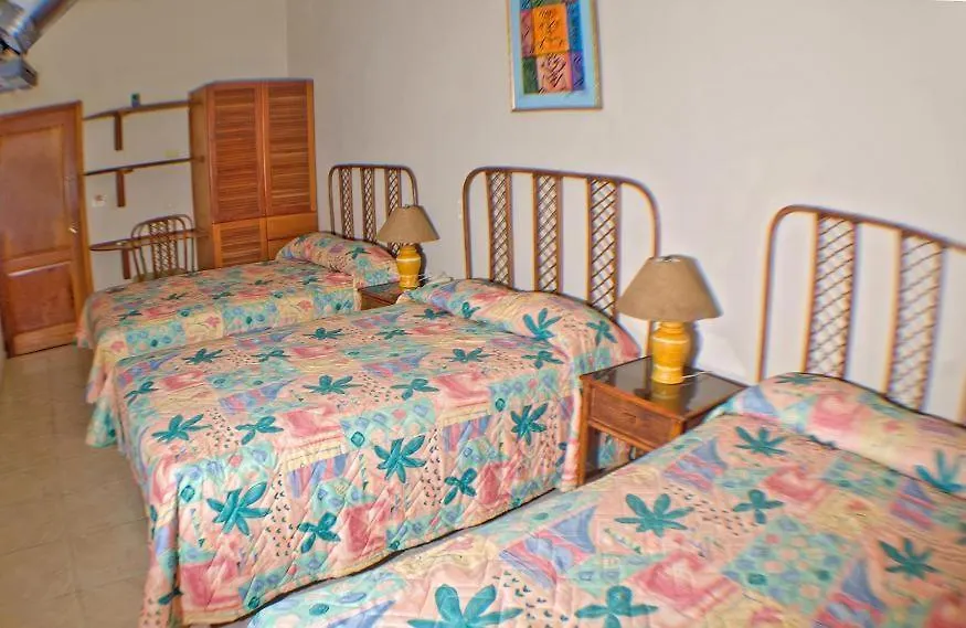 Carey House Hotel سانتو دومينجو 3*,  جمهورية الدومينيكان